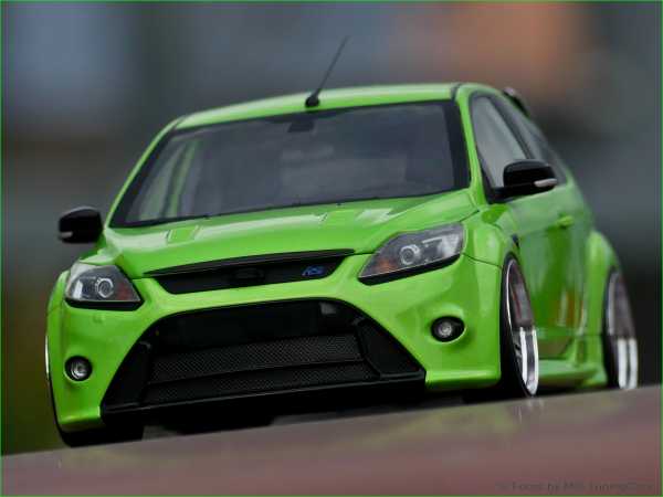 1:18 Ford Focus RS MK2 Green Edition Tuning inkl. OVP = RAR
